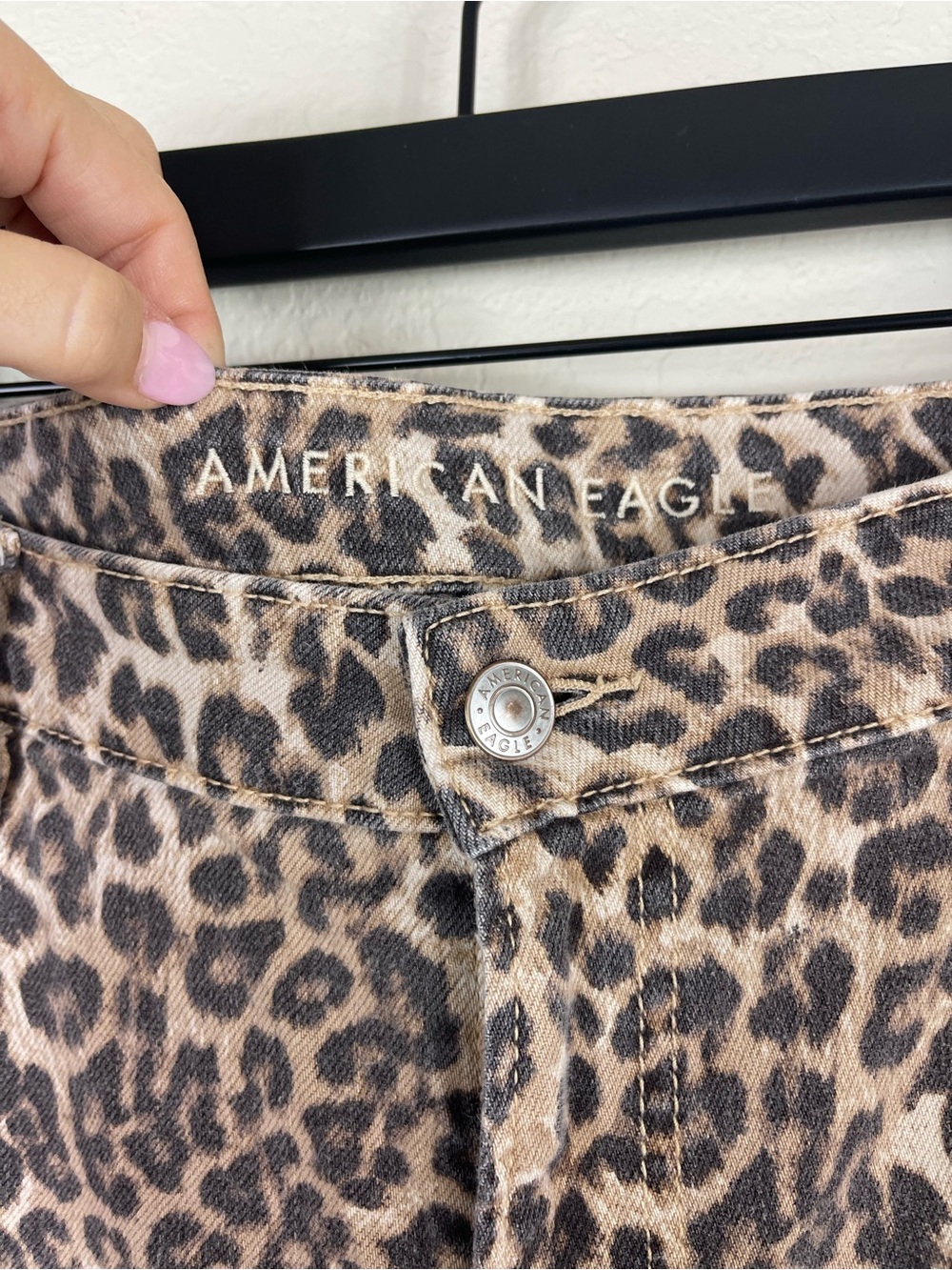 American Eagle Low Rise Baggy Wide Leg Jeans Leopard Size 14 - Picture 5 of 9
